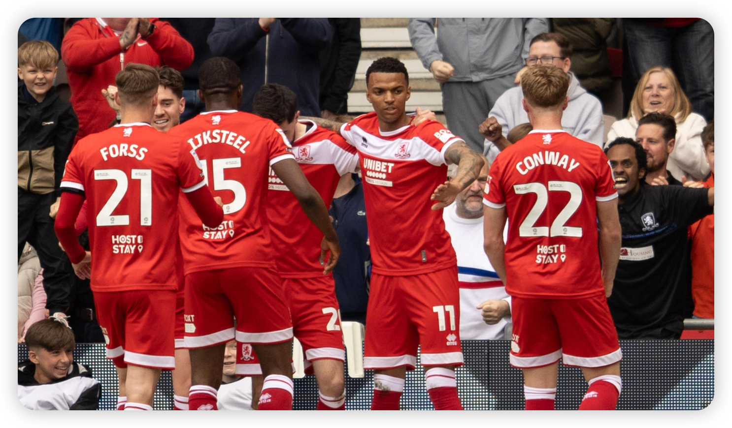 Foster Praises Perfect Away Display